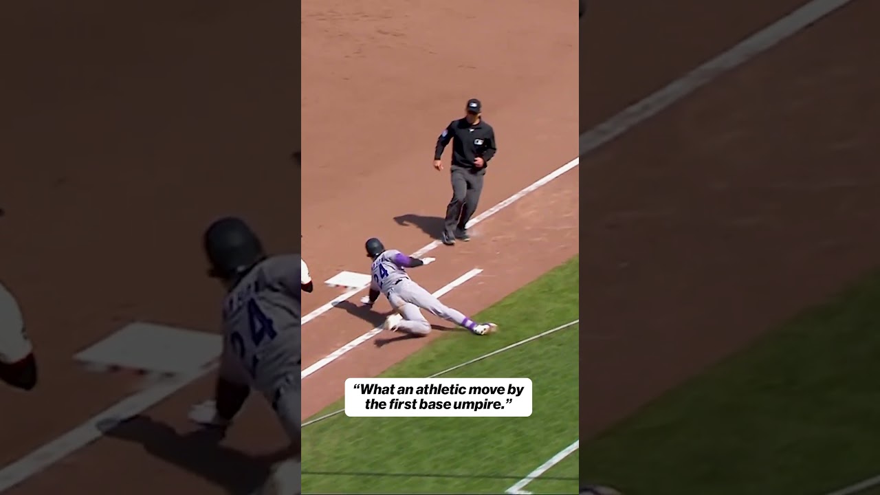 THE UMP JUMP 😱 #umpire #MLB #Giants