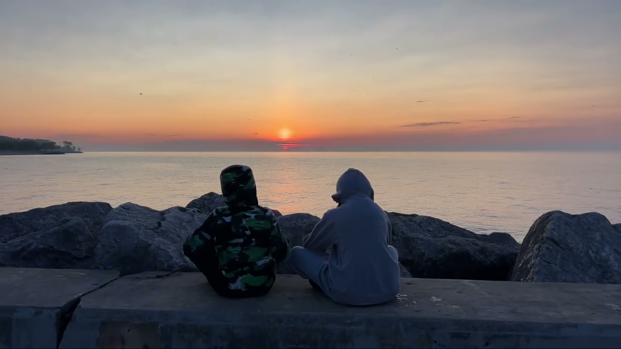 Peaceful Sunrise 🕊️