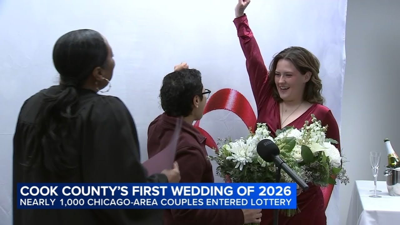 2 brides become Cook County's 1st married couple of 2026