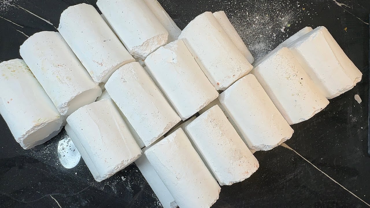Plain Cylinders Reformed Gymchalk | Satisfying