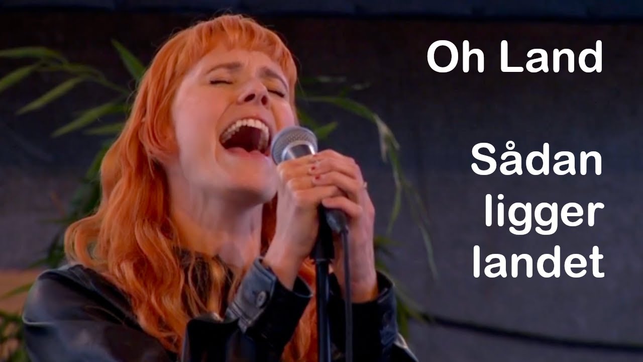 Oh Land optræder 