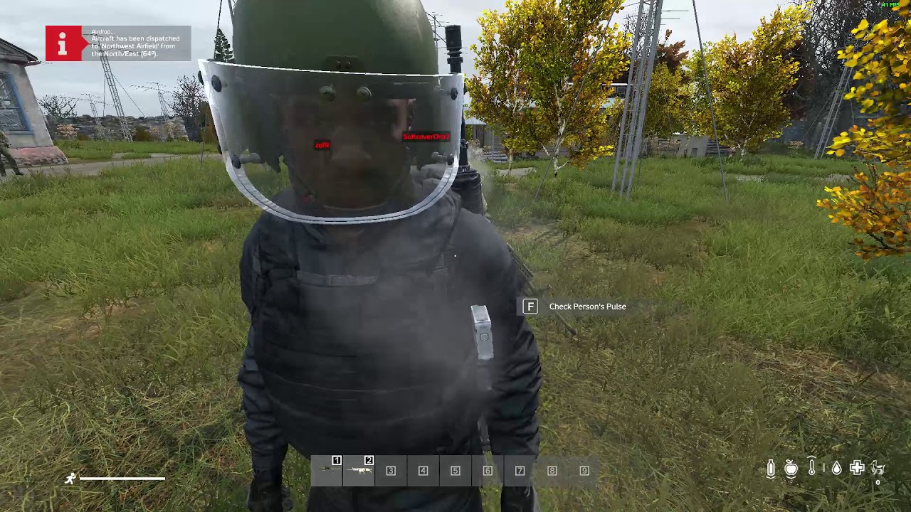zofR stealing guns at Altar Trader Safe Zone DayZ December 04, 2019 10:57 PM
