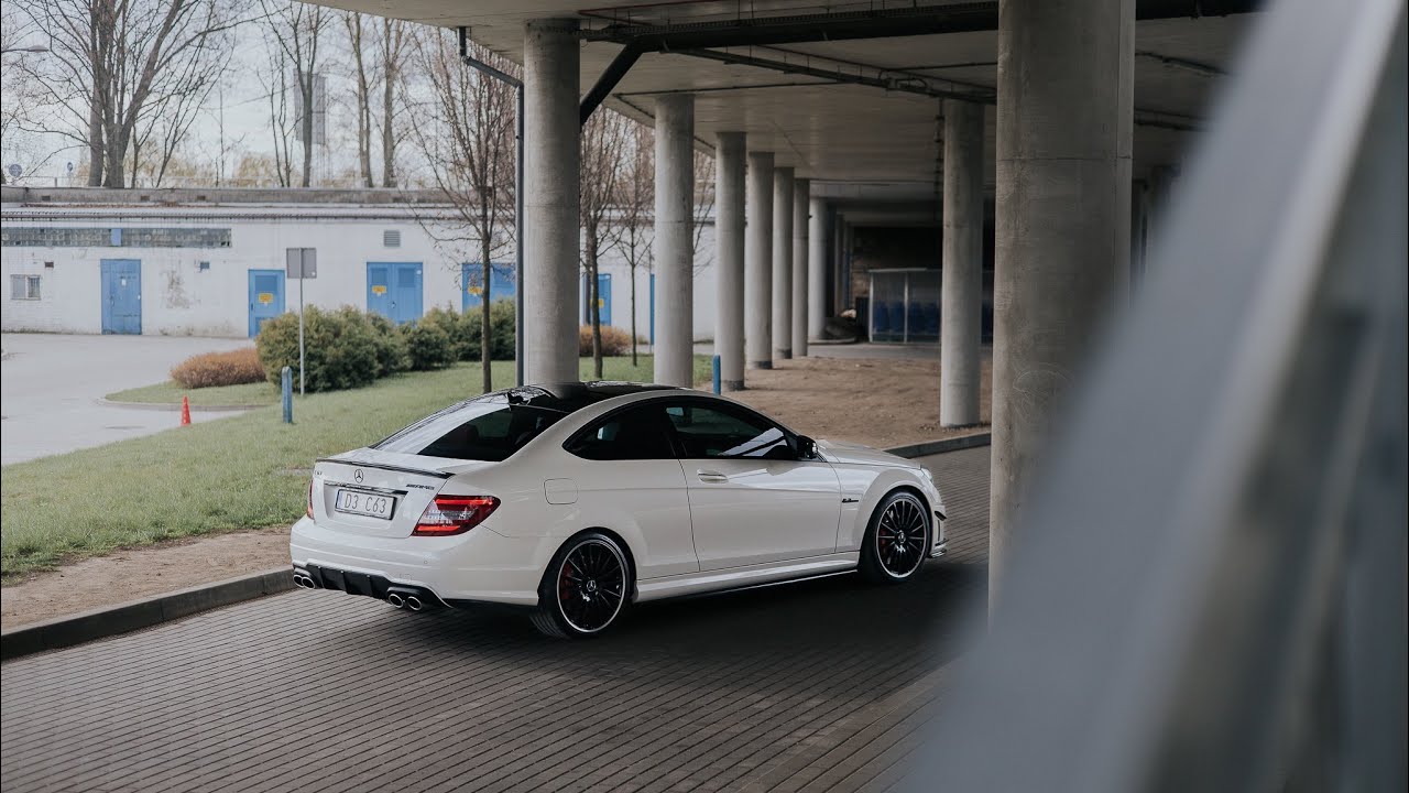 Mercedes C63 w204 amg performance coupe carbon v8