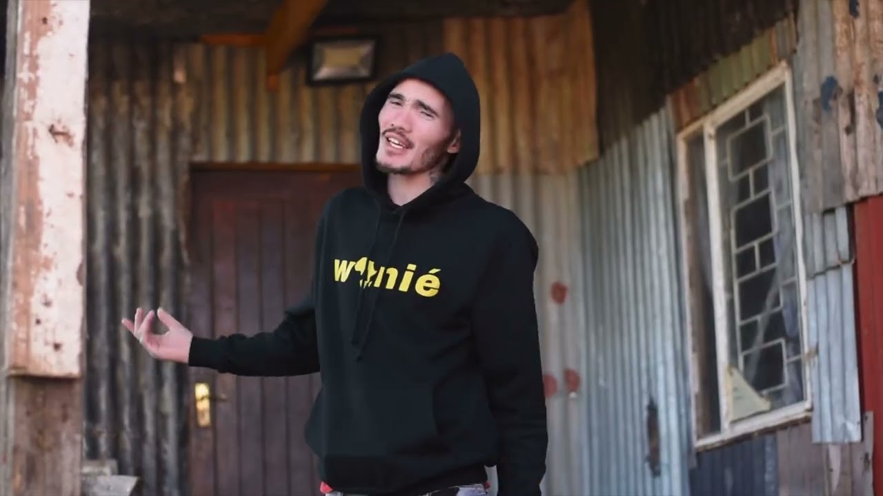 Wanie - Struggles (Official Video)