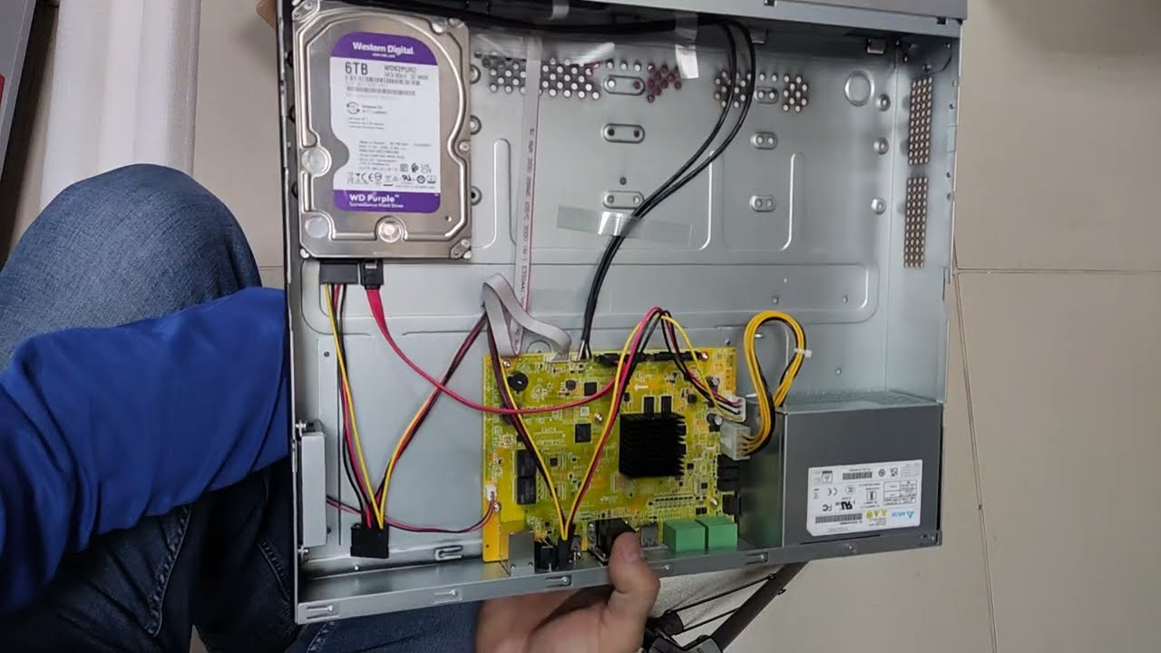 Профессиональный видеорегистратор Hikvision серии DS-7700