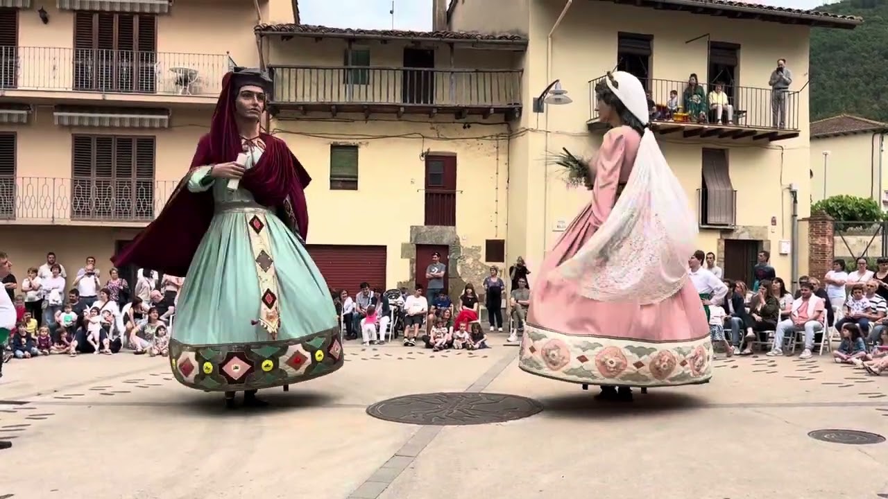 Ball Nou Gegants les Preses | Festa del Roser 2025