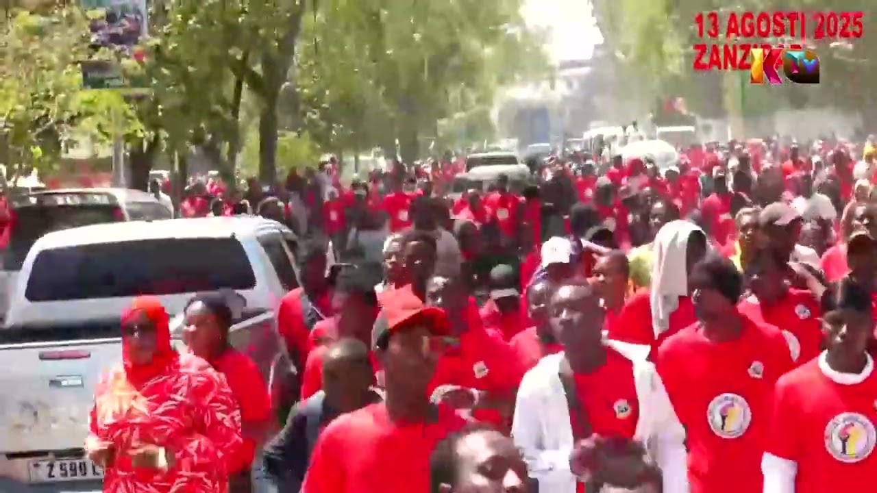 MAPOKEZI YA MGOMBEA URAIS KUPITIA CHAUMMA NI BALAA.