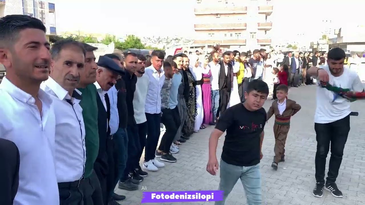 ÖMER YAĞAN GÖRKEMLİ NİŞANI   GURUP WELAT SİLOPİ SORBİTMİ DÜĞÜNLERİ HALAY BAŞI SÜPER OYNUYOR  KARMA