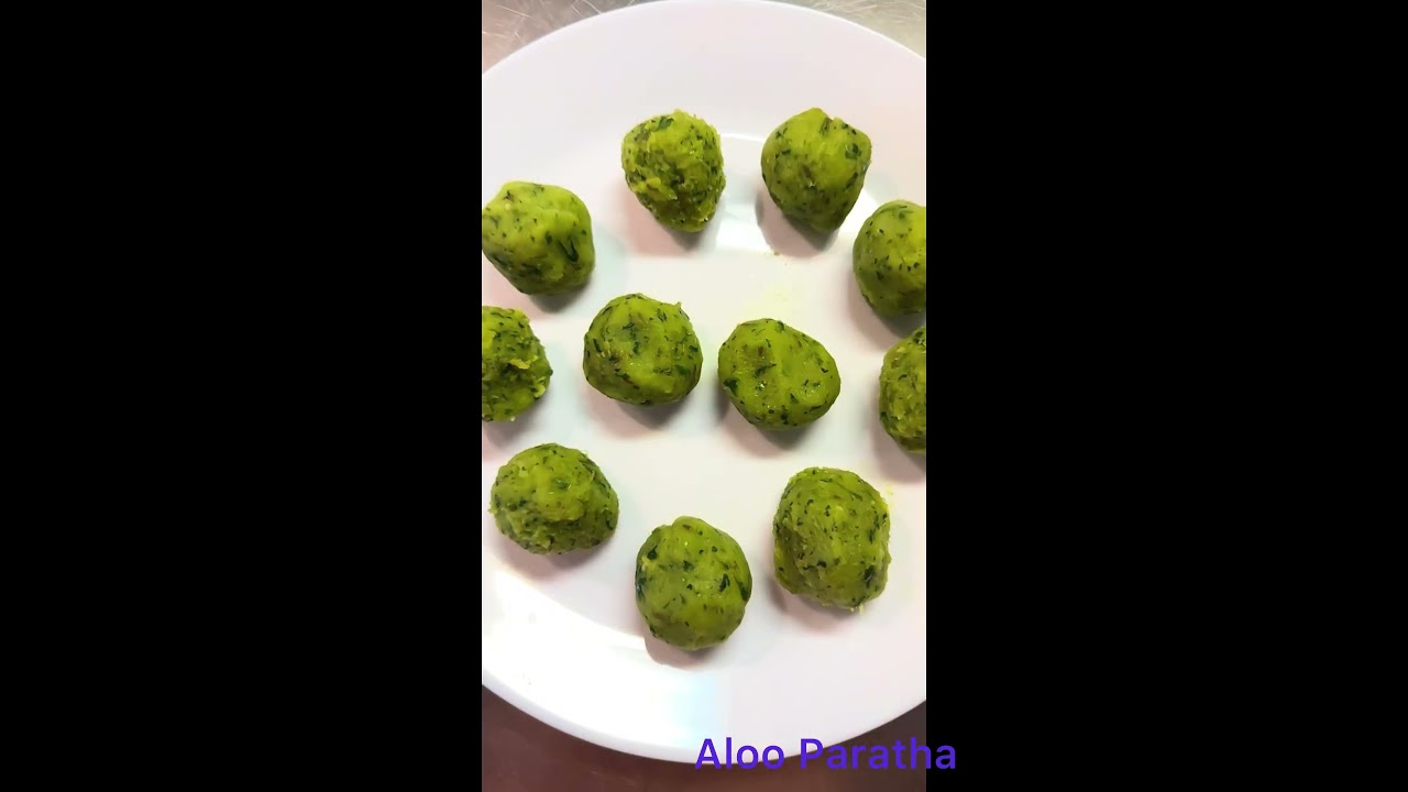 Aloo Paratha lovers must try this❤️ Music: SunnyMusician:Ilya TruhanovSite: