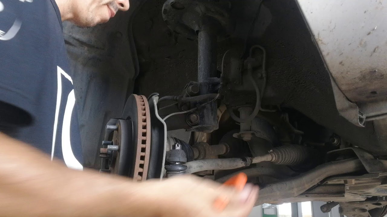 Martelete pneumatico (Chicago Pneumatic), uso automotivo. Remover terminal de direção.