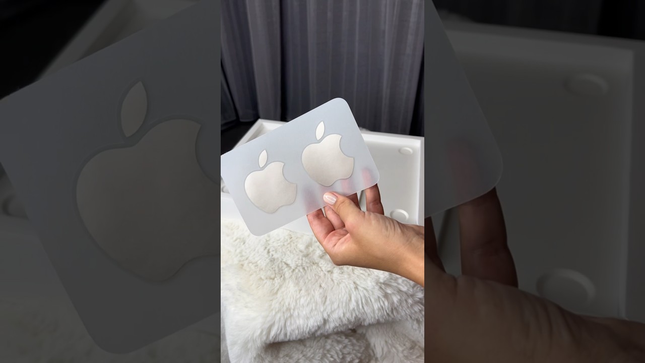 Unpacking the new 15&rdquo; MacBook Air M2🍎✨ #asmr #macbookairm2 #unboxing