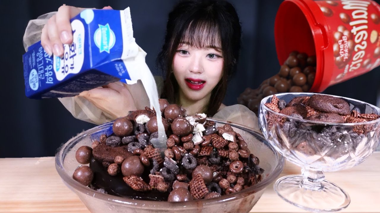 머리 끝까지 초코가 차오르는,,🍫 고디바 다크초콜릿케이크 초코탕 먹방 리얼사운드 CHOCOLATE CAKE SOUP WITH MALTESERS MUKBANG ASMR