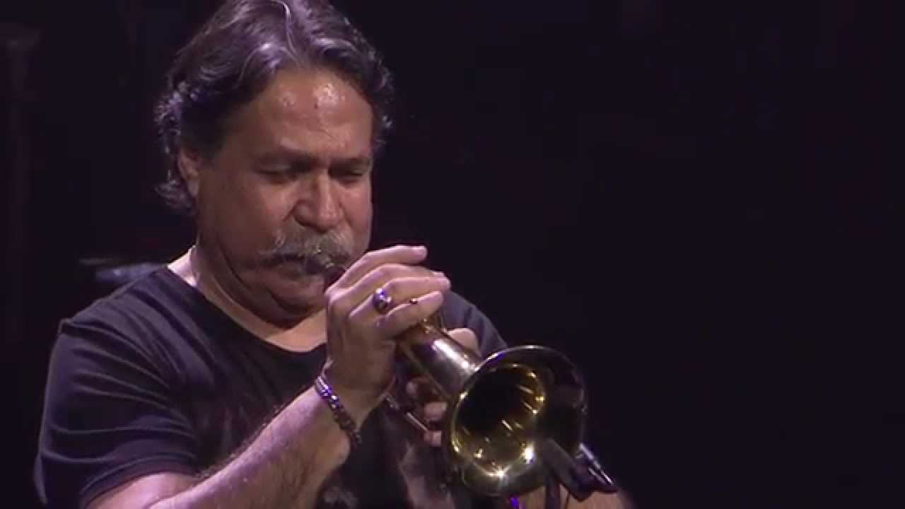 Chico Oliveira | Só danço samba (Tom Jobim) | Instrumental Sesc Brasil