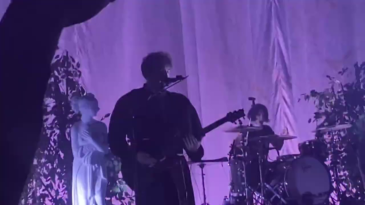 Waterparks - Crave (Live In London, Roundhouse Camden)