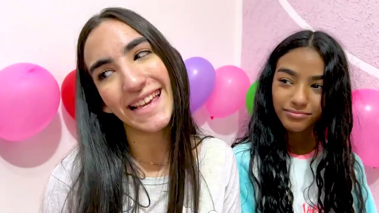 Rafinha e amigas se divertem em festa do pijama nas férias