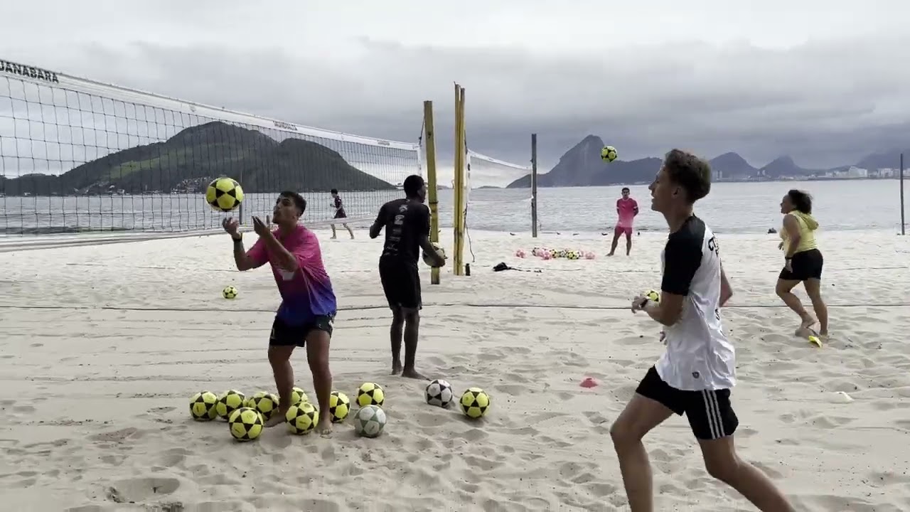 Treino de futevolei turma iniciante   Exerc&iacute;cios e dicas
