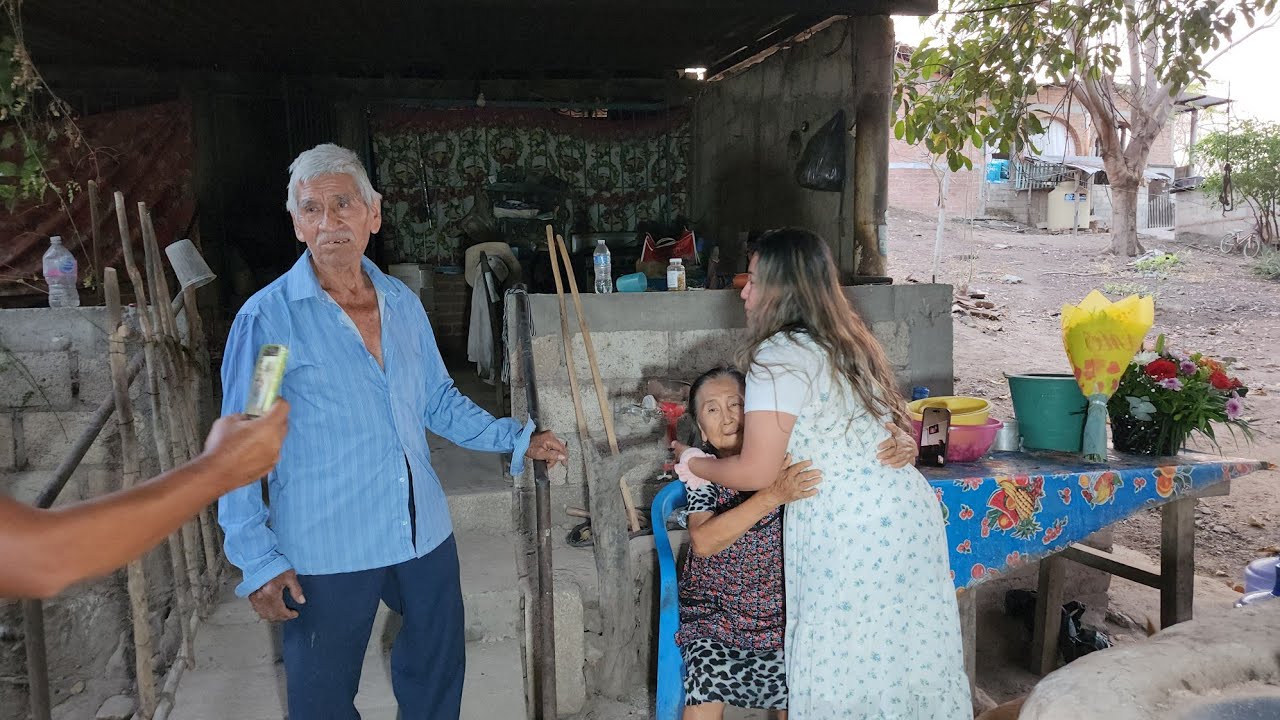 SE LA LLEVARON SUS PAPAS A 4 AÑOS PARA USA Y REGRESA A SU RANCHO DESPUES DE 29 AÑOS ARACELI BALTAZAR