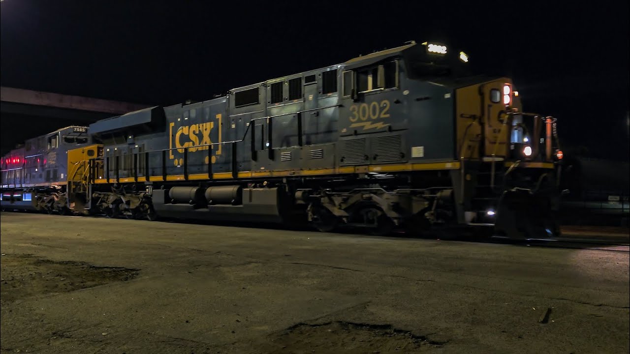 CSX M693 Manifest W/CSX 3002 Leading Augusta Ga 