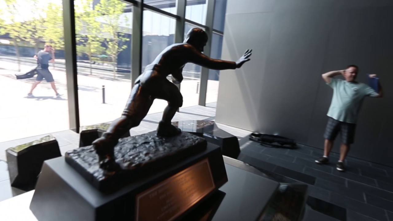 Marcus Mariota&rsquo;s Heisman Trophy