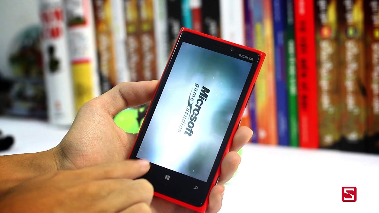 Lumia 920 vs iPhone 5 - Nên mua Lumia 920 hay iPhone 5 ?