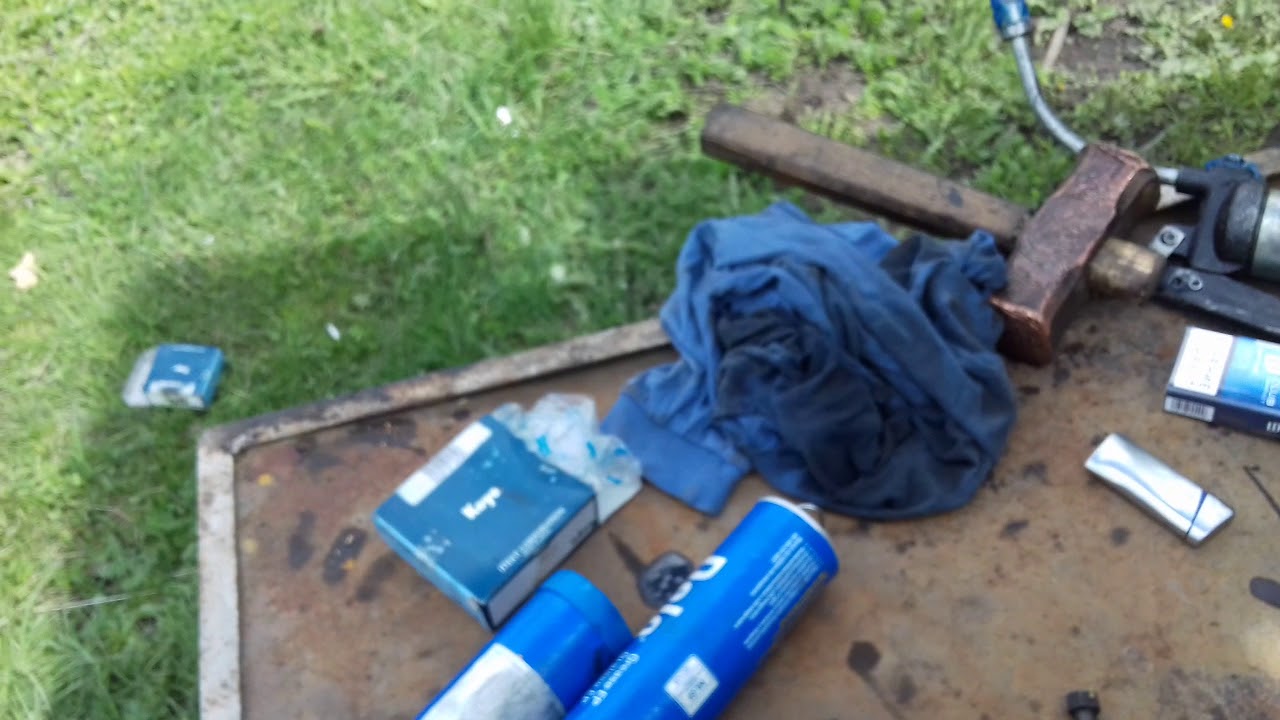 Мицубиси фусо файтер. Замена шкворней и наконечников