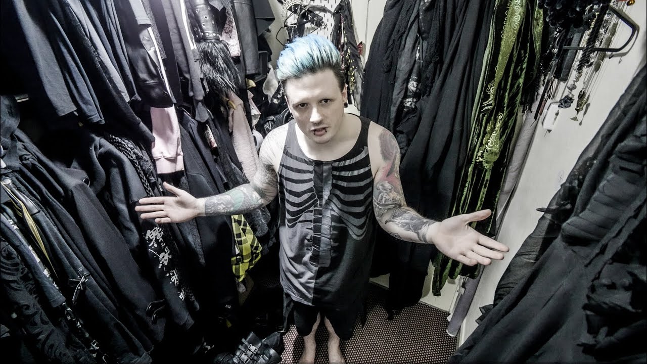 EPIC GOTHIC WARDROBE TOUR