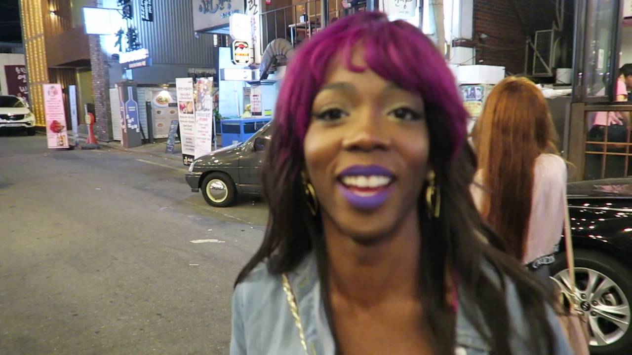 Miles Away: Hongdae Happy Hour! | S. Korea Day 3