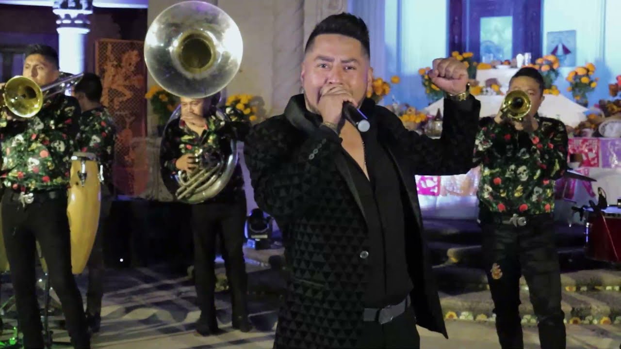 Cuando dos almas | Banda la Fregona del Compa Makario Añu...