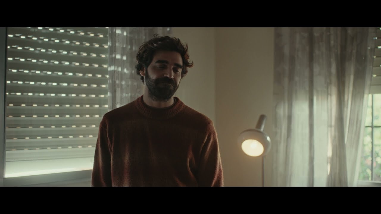&Tau;&Omicron; &Pi;&Alpha;&Tau;&Rho;&Iota;&Kappa;&Omicron; (LA CASA) Trailer &Epsilon;&lambda;&lambda;&eta;&nu;&iota;&kappa;&omicron;ί &Upsilon;&pi;ό&tau;&iota;&tau;&lambda;&omicron;&iota;