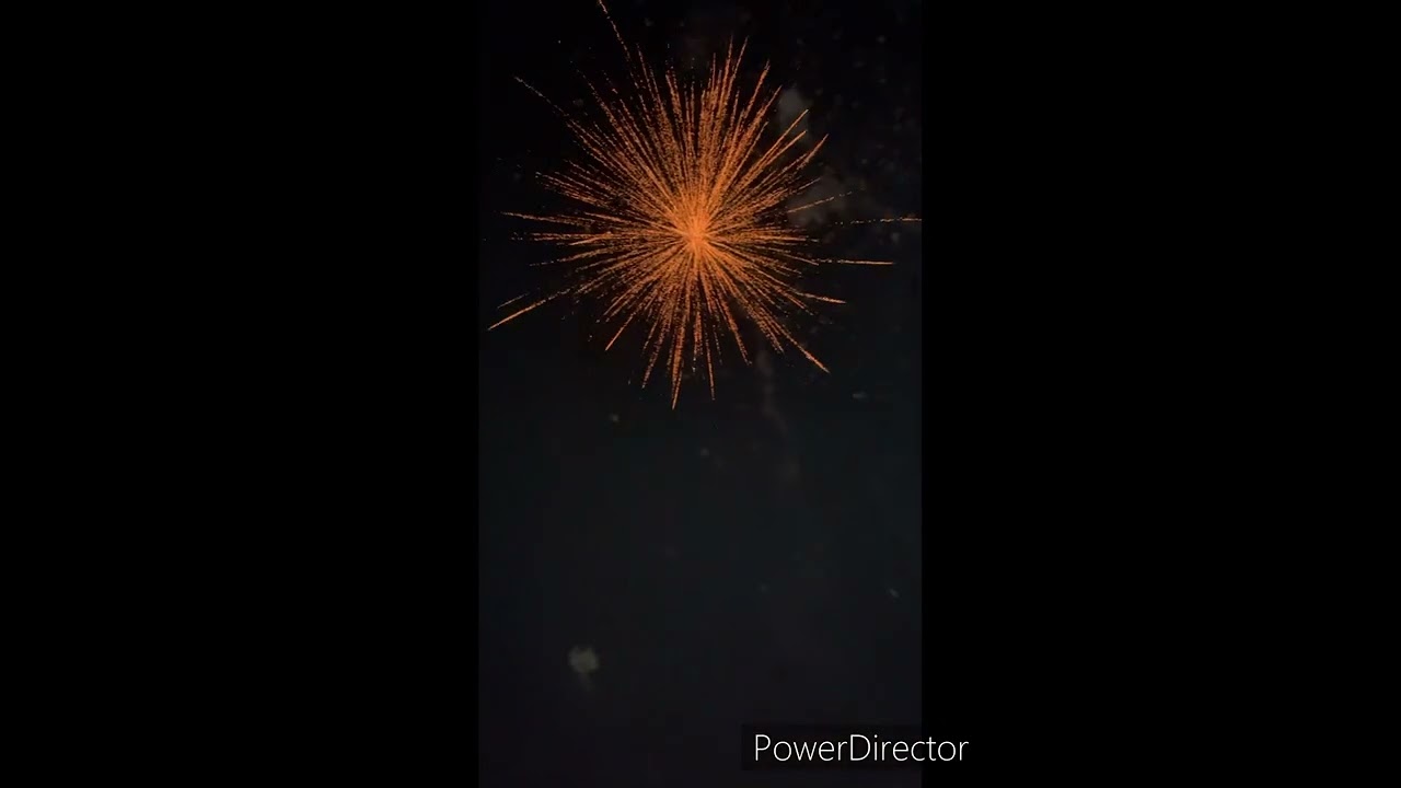 Happy Diwali 🪔 2022 pandyans firework universal mega 30 shot’s 2.5shell#sivancrackers #reelitfeelit