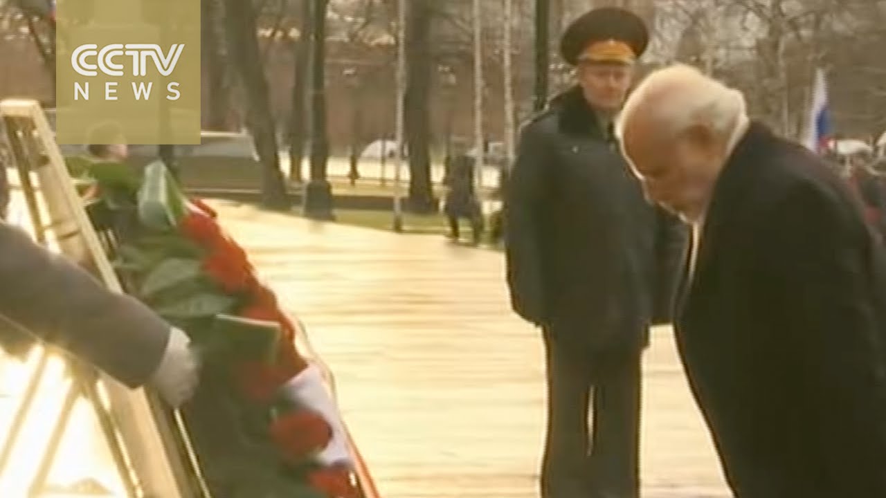Indian PM Modi visits Russia's crisis management center