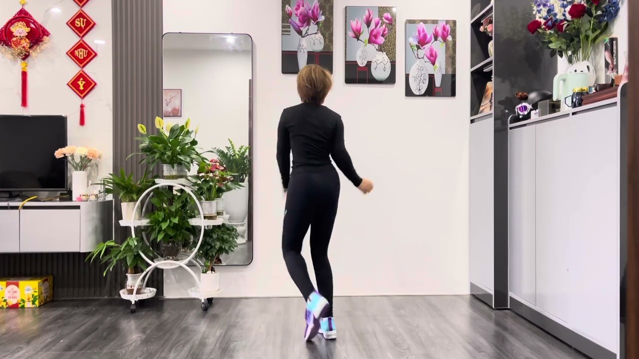 Bài nhảy cùng hướng dễ tập “Tái Sinh” 64 bước dành cho các đội dân vũ. Mua giày Za.lo 0972.936.149
