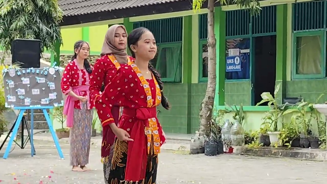 TARI KREASI BARU