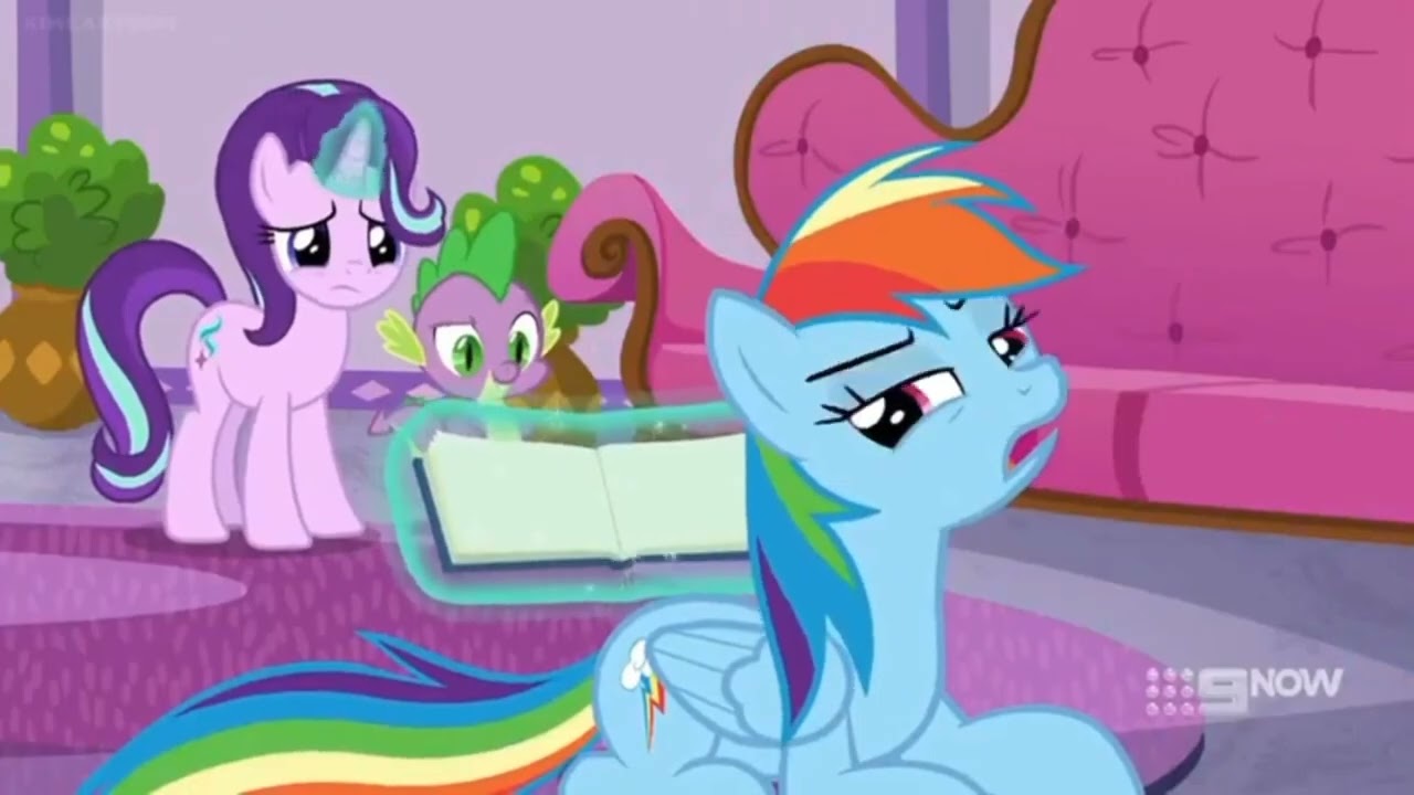 Rainbow dash assusta a twilight no spa