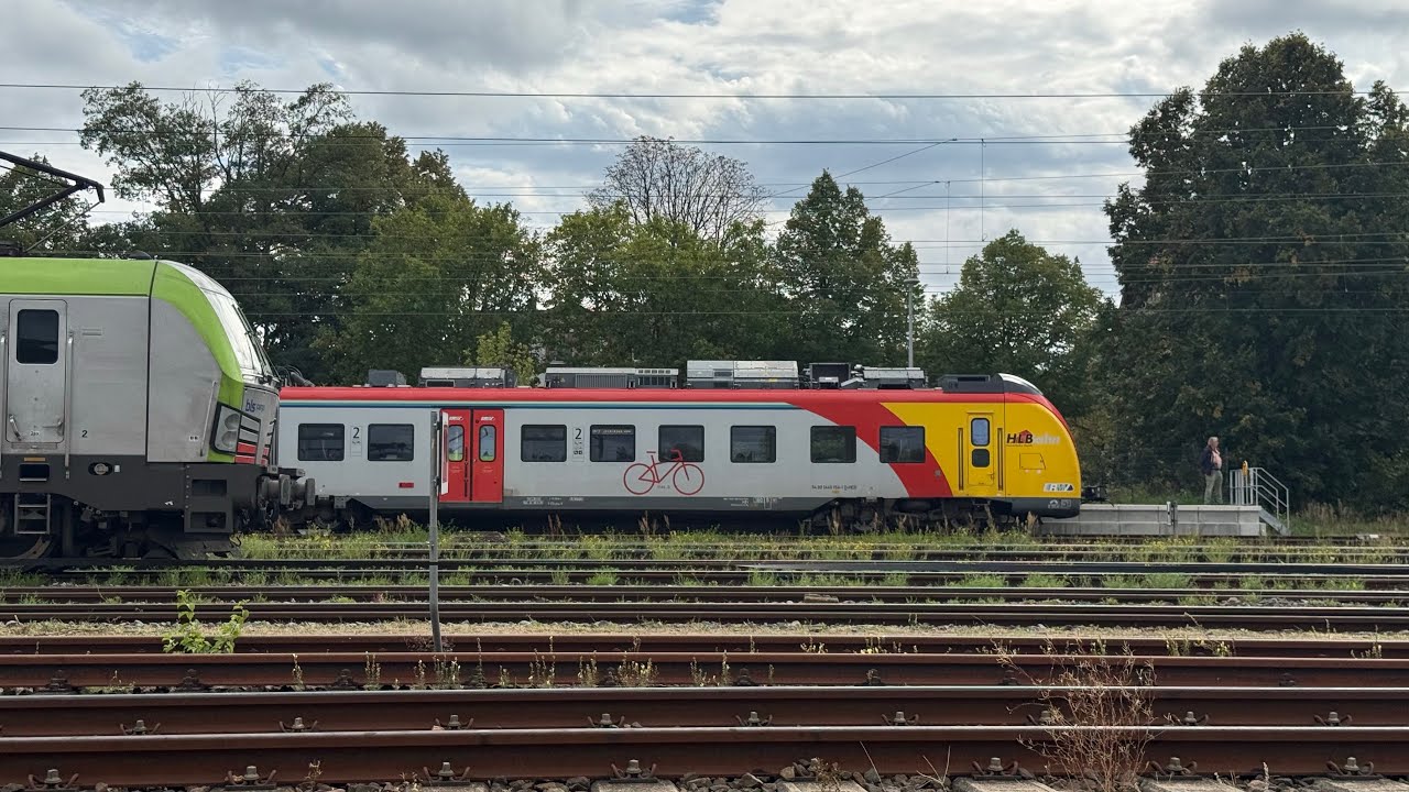 Hessische Landesbahn RB75 nach Wiesbaden und Aschaffenburg in Darmstadt-Kranichstein vom 21.09.2025 