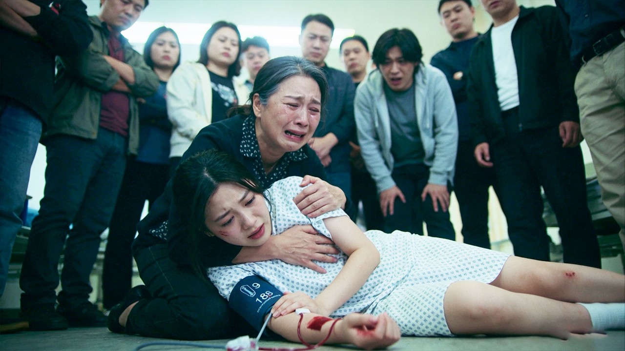 惡毒嬸嬸趁女孩母親離家，竟要把她活埋在後山，關鍵時刻總裁母親帶著100保鏢趕到，一聲令下要他們好看！ZYDJ
