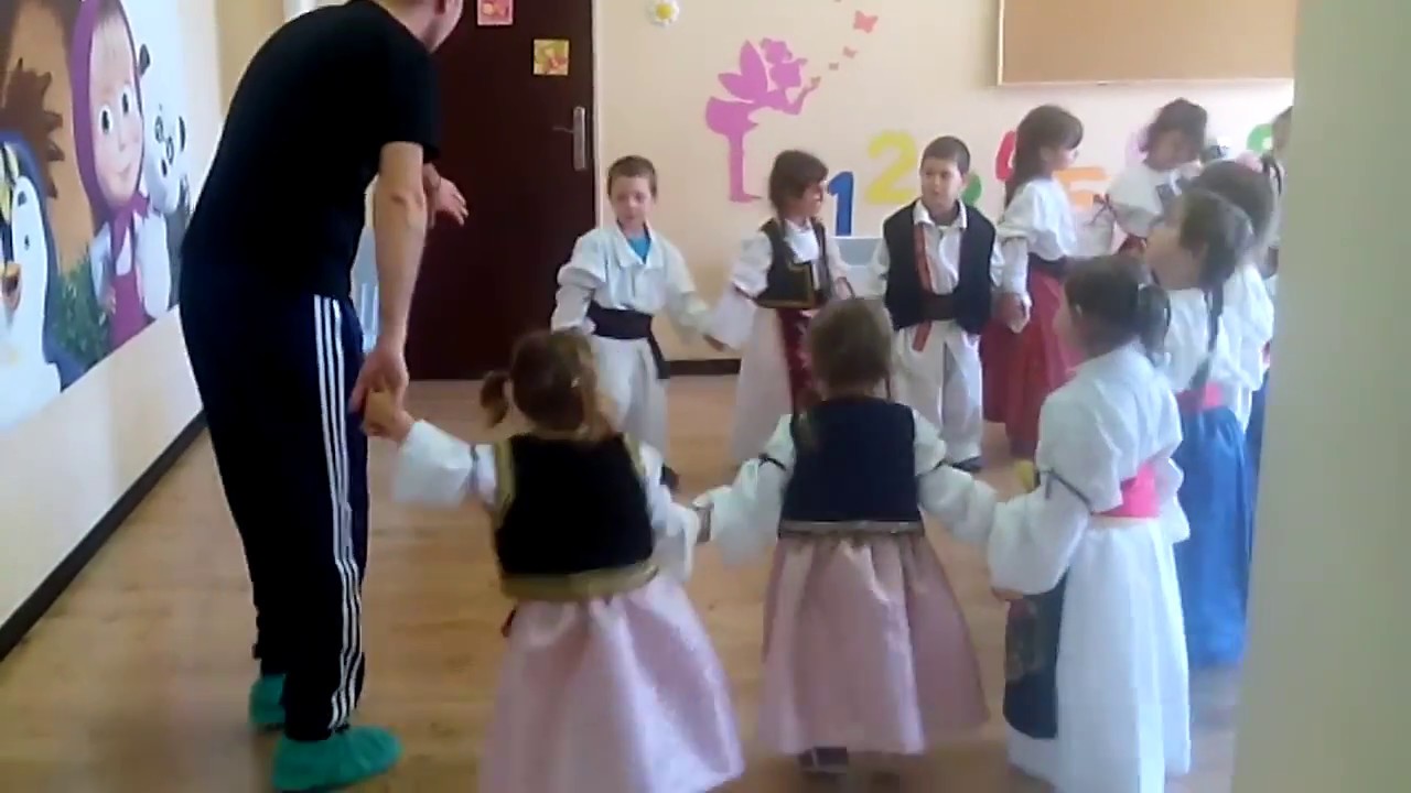 Vrtić Meca Dobrica - Folklor