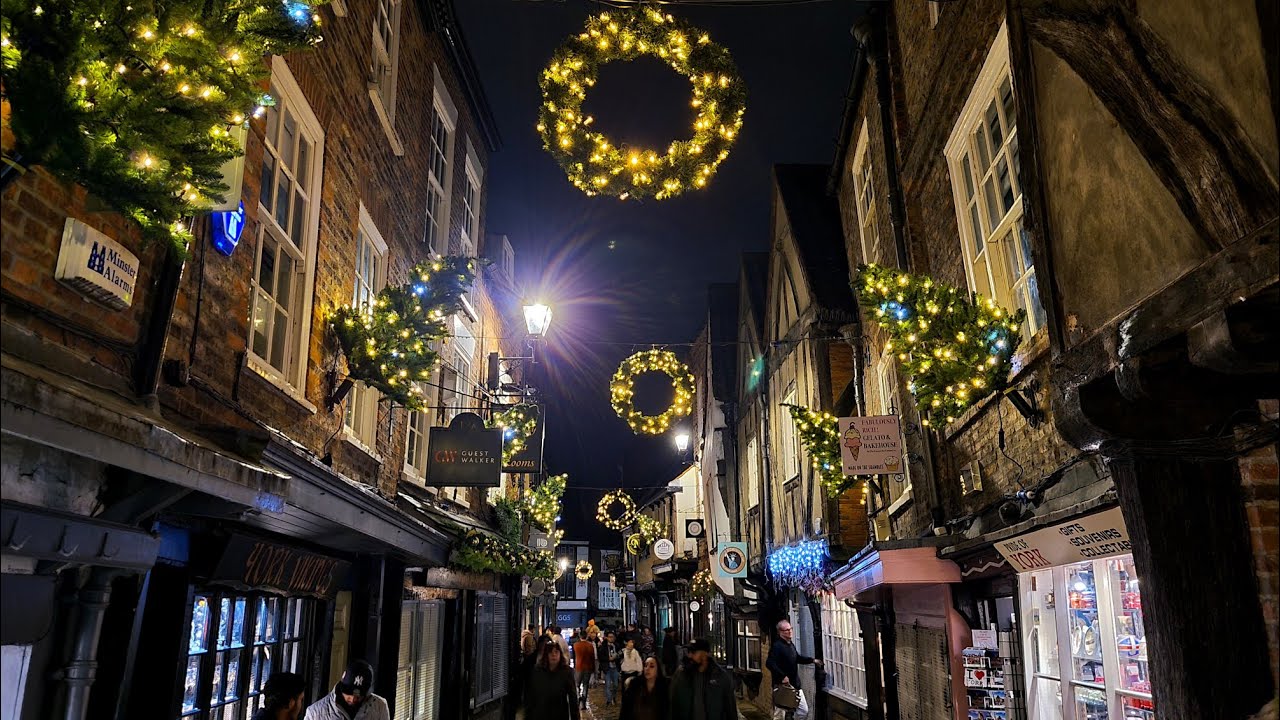 York Christmas Market: The Most Magical Walking Tour
