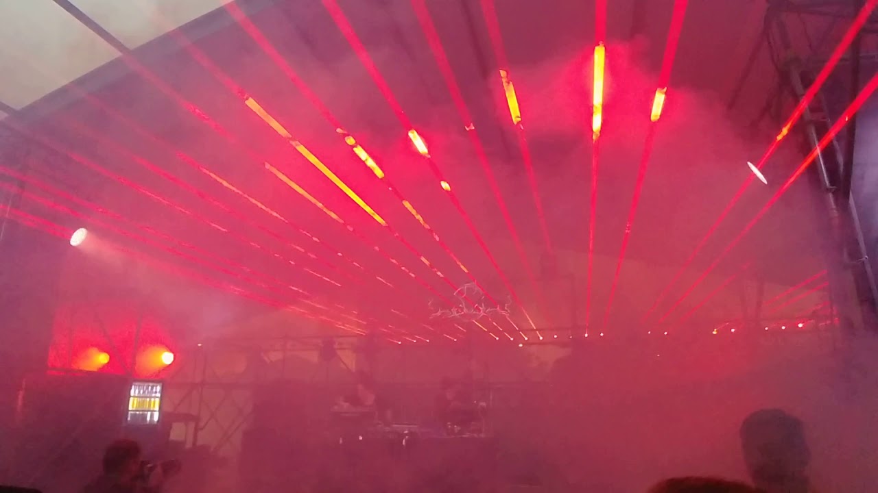 Neon Chambers (Sigha, Kangding Ray) - Cascade (live at TNM 2019)