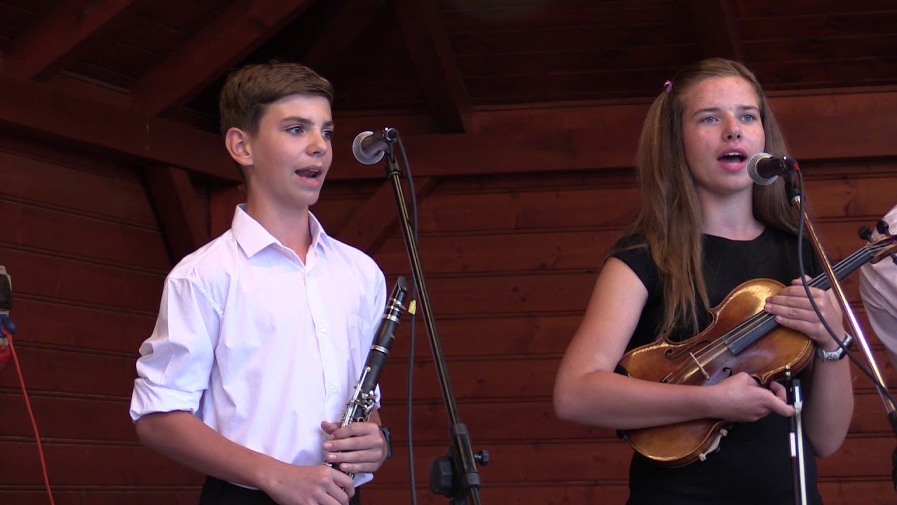 CHARVATSKÁ NOVÁ VES-9.VEČER PLNÝ DUET (Eliška Mitričová-Radek Mitrič)