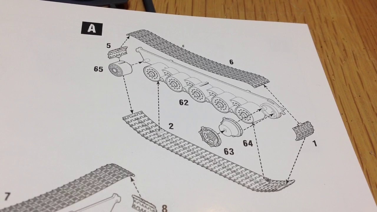Warlord Games Plastic Bolt Action King Tiger Un-Boxing and Build