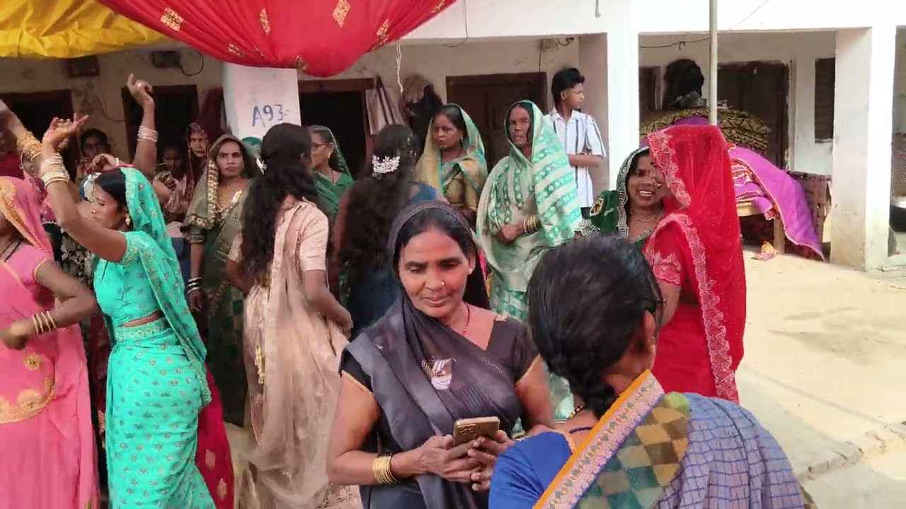 गोरे गोरे गाल तोरी छा.... पे मुसम्मी #बदनाम बादशाह ब्रास बैंड पार्टी आजमगढ़ की शानदार प्रस्तुति 