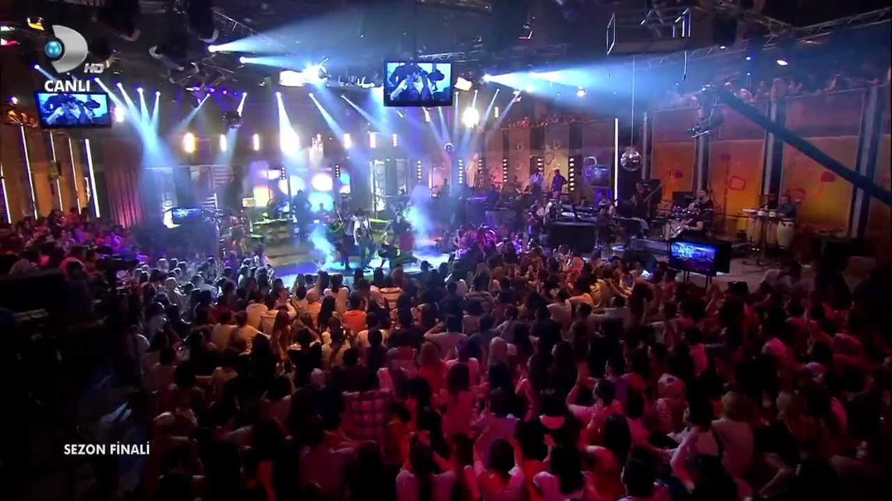 Kenan Doğulu - Bisiklet (Beyaz Show 15.06.12) HD