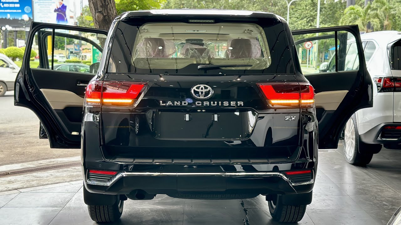 First Look! 2023 Toyota Land Cruiser ZX Diesel 3.3L V6 Twin Turbo