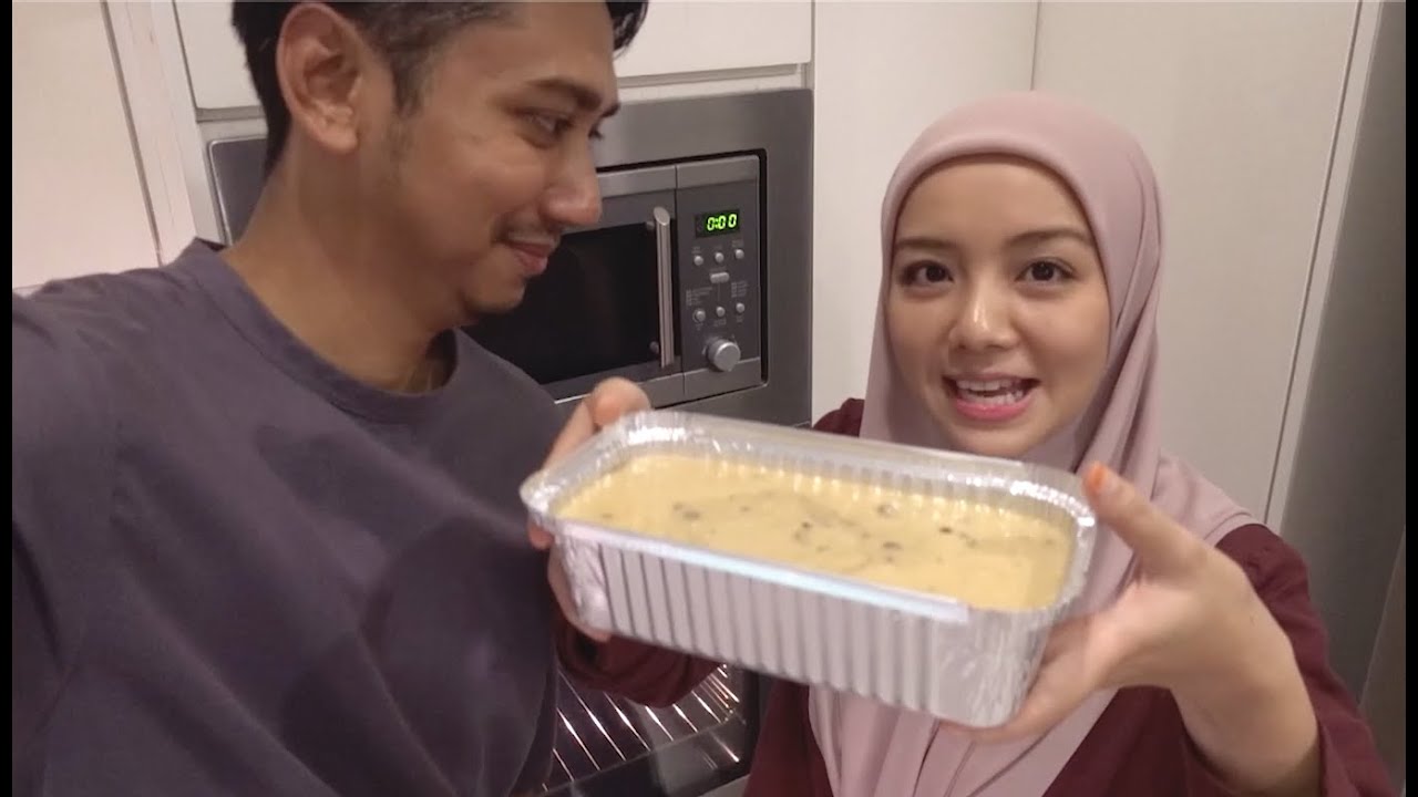 Our first baking together! ❤️💛👩🏻‍🍳 (Wan Emir & ‘QMC’ Mira Filzah)