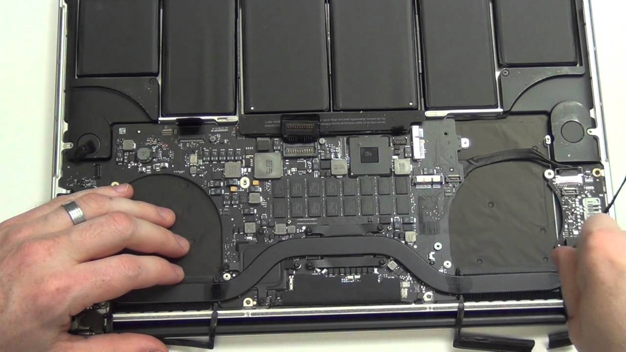 Разборка Macbook Pro 15