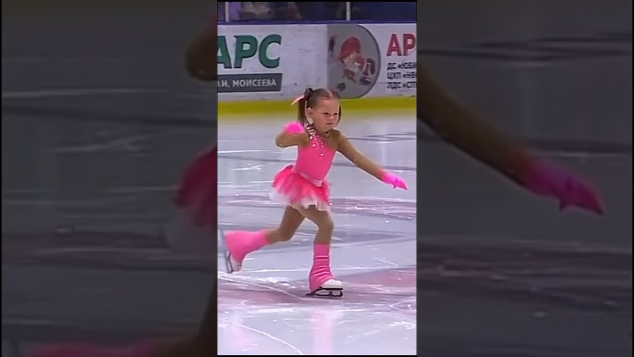 Посмотрите какая милашка выступает под песню &laquo;Сердечки&raquo; #безигрушек #фигурноекатание