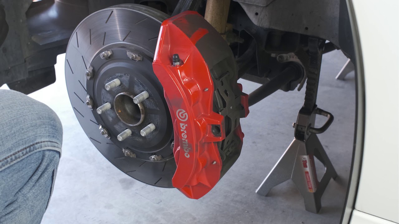 Установка тормозной колодки Z26 Powerstop на 392 Daytona Charger