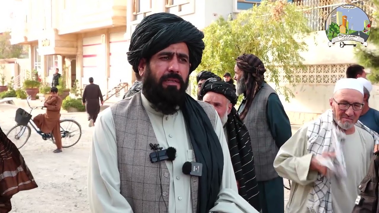 کانکریت ریزی یک سرک در کارته صلح عقب بلند منزل ها به هزینه ۵,۴ میلیون افغانی در مزارشريف آغاز گرديد