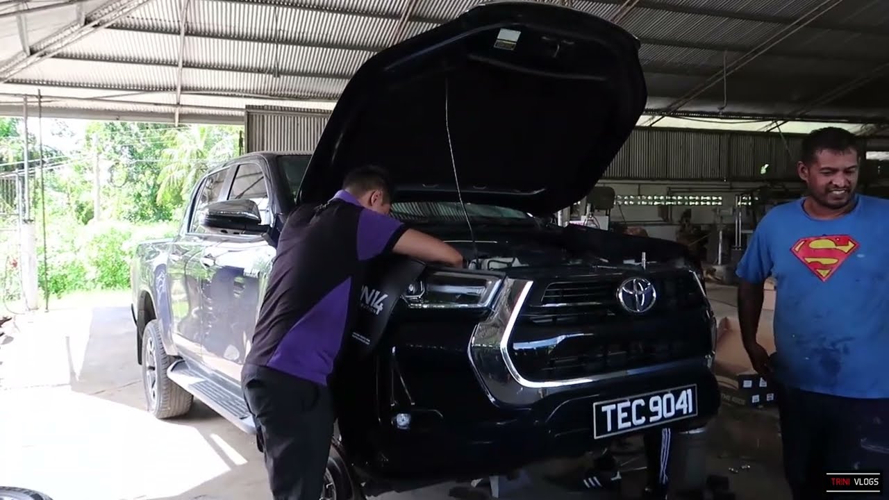 2022 Toyota Hilux Dobinsons IMS Lift Kit & Freedom Offroad UCA Install